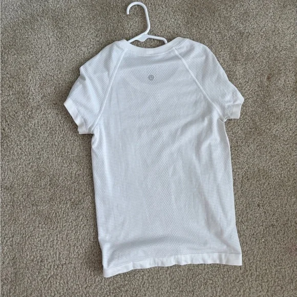 Lululemon short sleeve white swiftly tech top - Picture 2 of 2